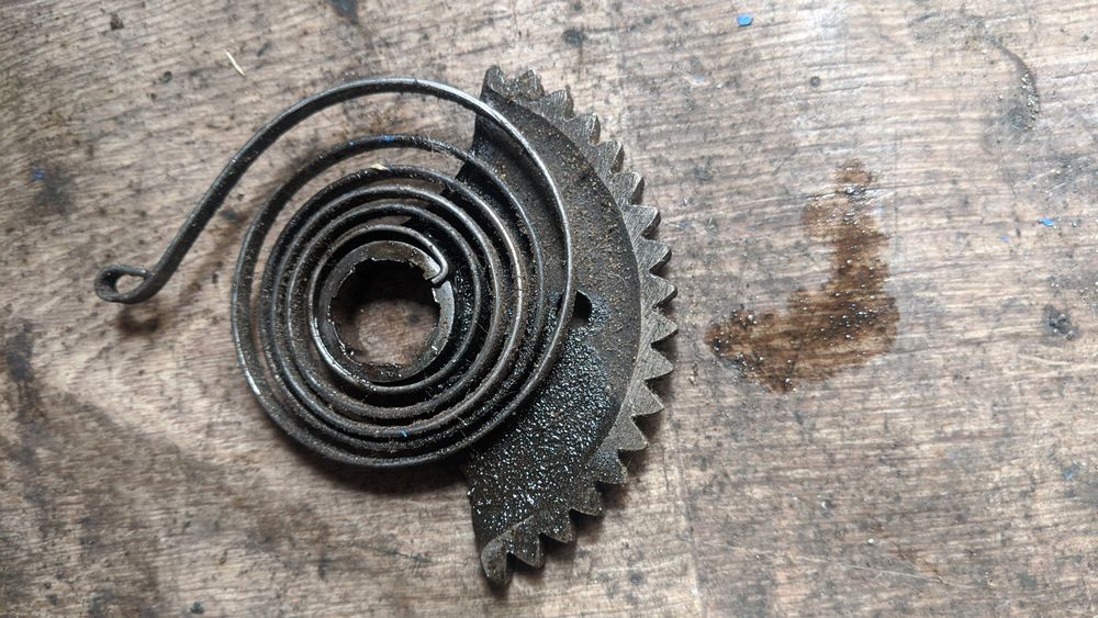 Заводний сектор Восход з пружиною