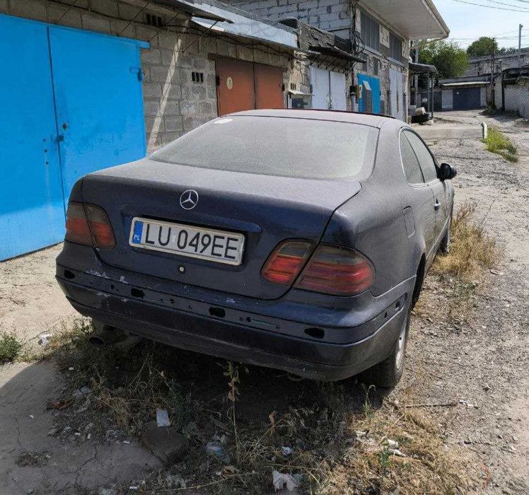 Разборка Mercedes-Benz CLK W208 на запчасти