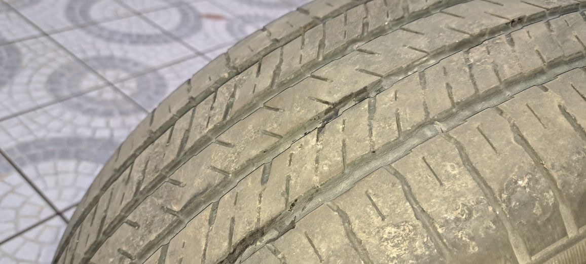 2 Pneus yokohama 225/60 R17 99v