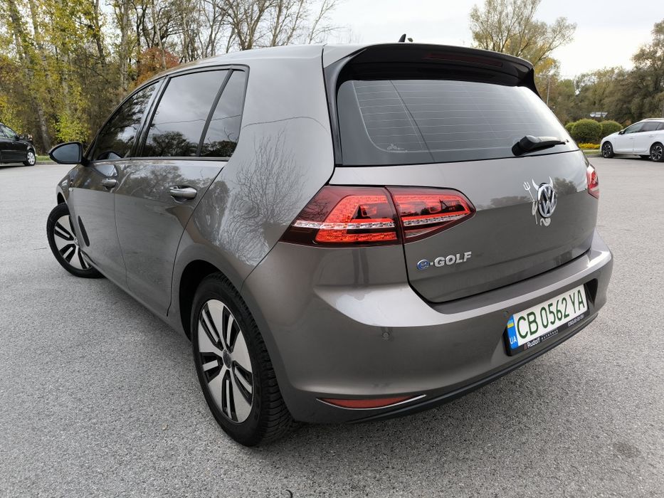Продам Volkswagen E-golf