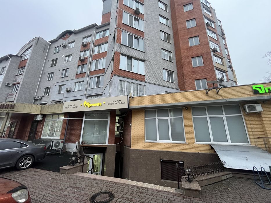 Продам нежитлове приміщення б-р Олександрійський (Вокзальна)