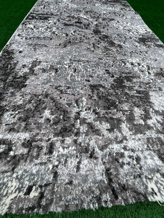 Килимові доріжки для вашого будинку у сучасному стилю