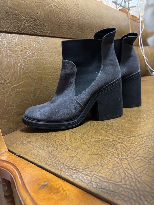 Димнсизонні ботинки замш