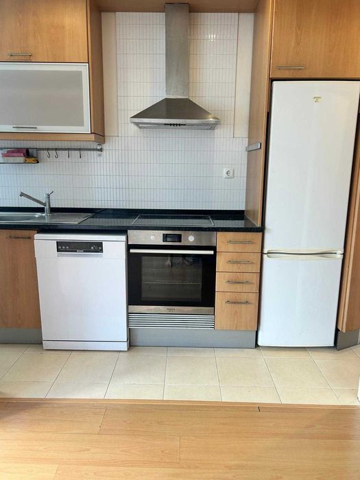 Apartamento T1 em Linda-a-Velha