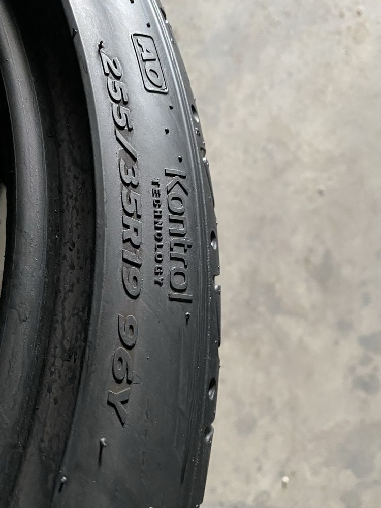 Шини 255/35/19 - 2шт Hankook ventus S1 evo2