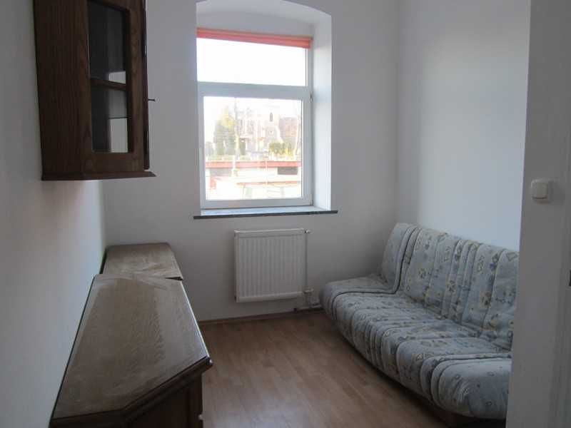 kawalerka Piława Górna, Piastowska 56/5, 800 zł/32m + opłaty