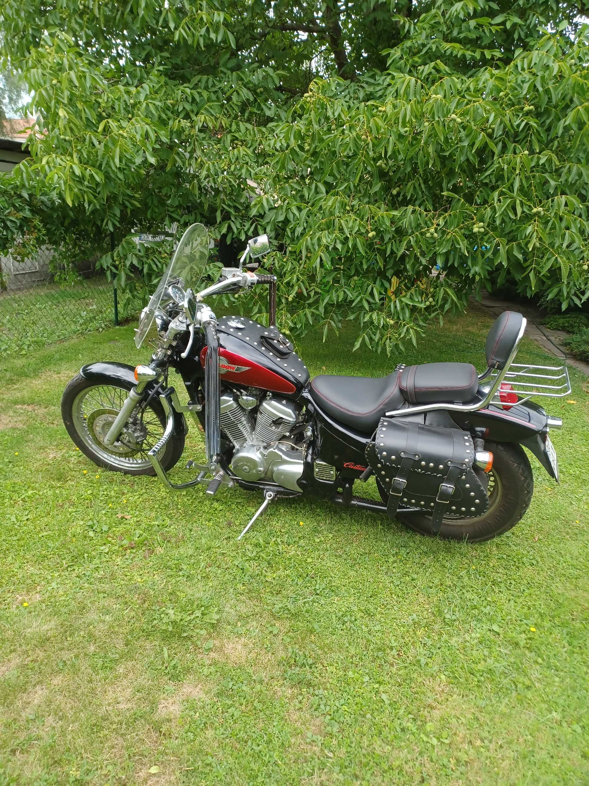 Honda shadow  600