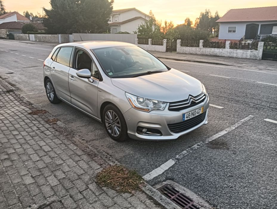 Citroen C4 1.6hdi automático poucos km