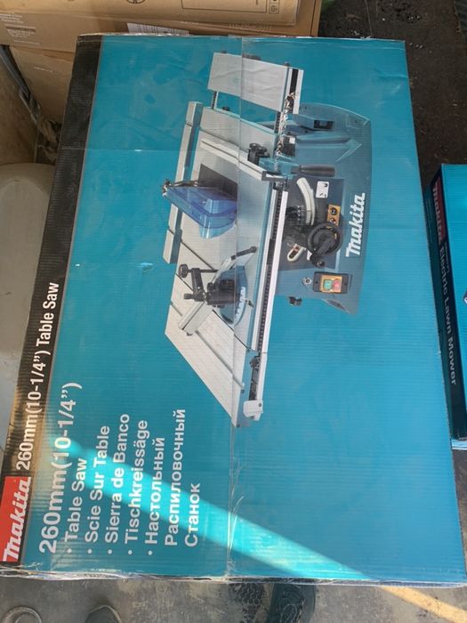 Настільна циркулярна пила Makita MLT100N