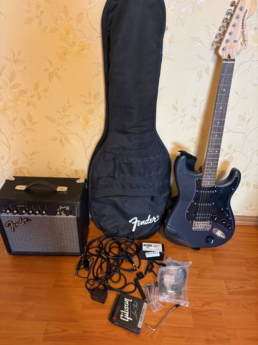 Squier by Fender Stratocaster
