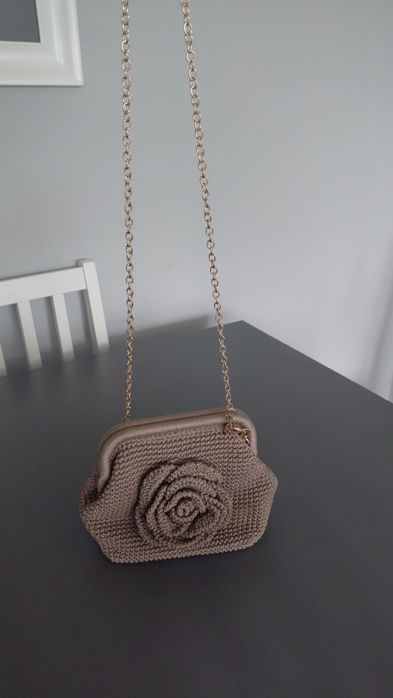 Unikatowa ręcznie robiona torebka handmade w kolorze cappuccino z różą