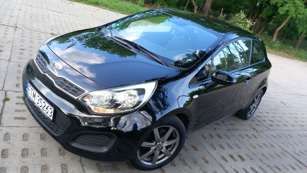Kia Rio Benzyna Klima Alu AUX USB Parktronic Perła