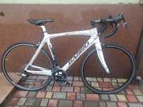 Продам карбоновий шоссейний  велосипед cube trek bulls Basso astra