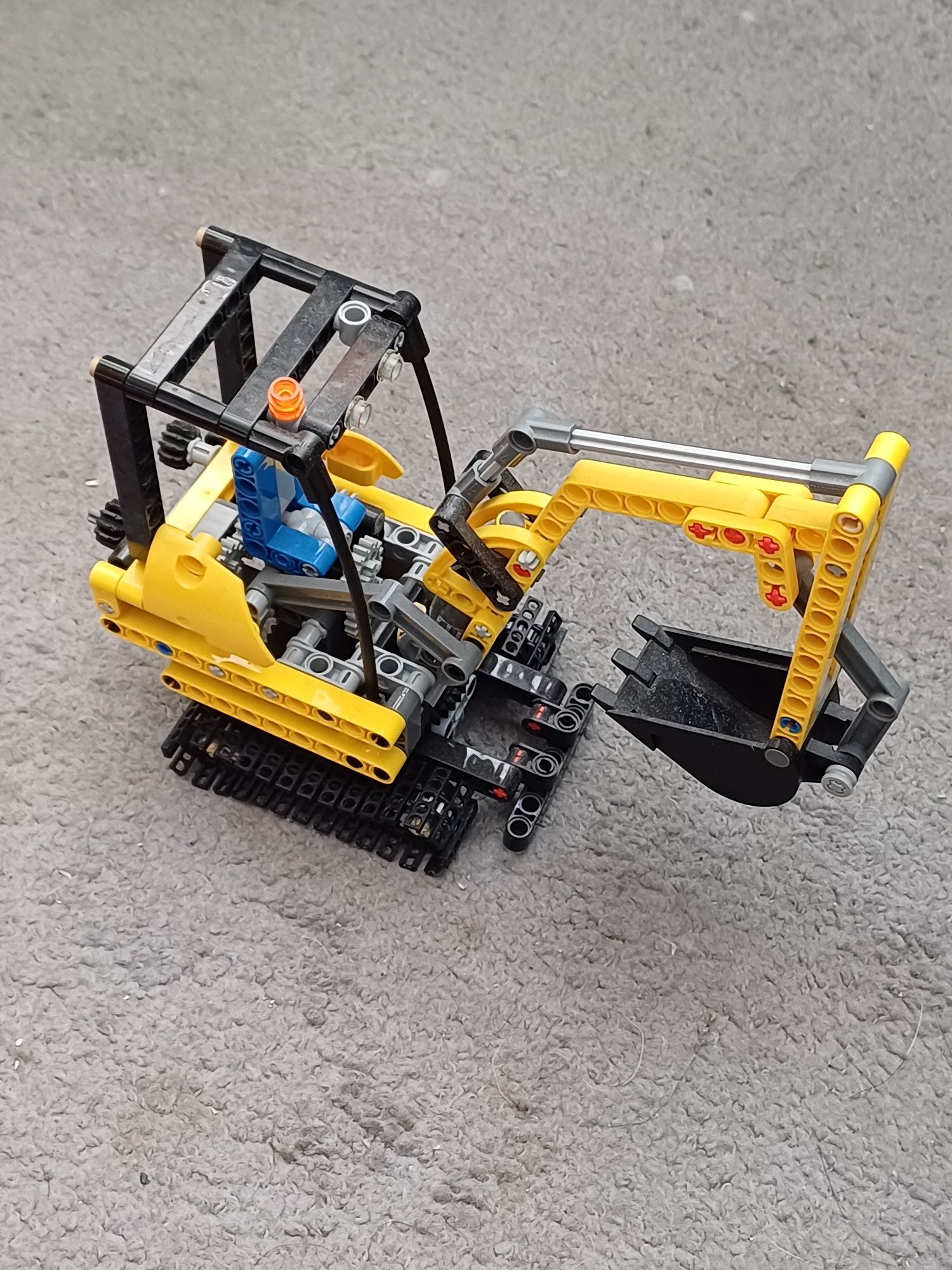 LEGO technic koparka 8047-1
