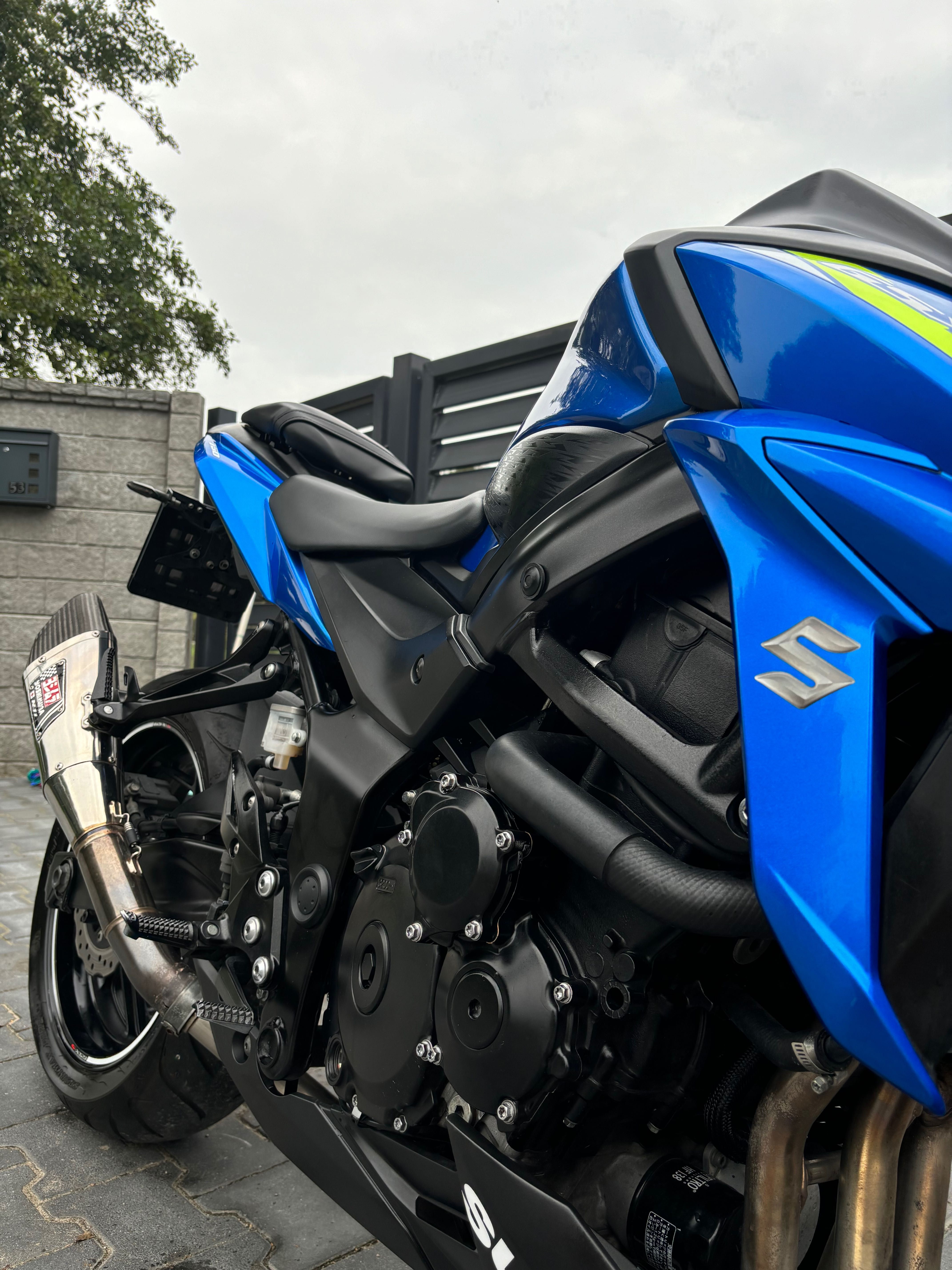 Suzuki GSXS 750 A2 2020 / Yoshimura R-11