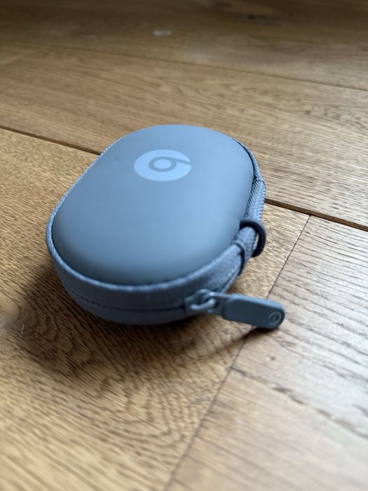 Słuchawki Beats Powerbeats Pro w kolorze różowo-szarym