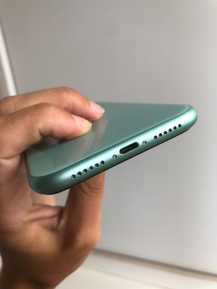 IPhone 11 green 128gb