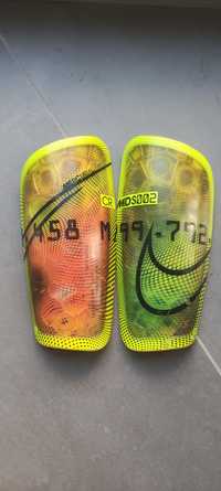 Caneleiras Nike Mercurial Lite CR7