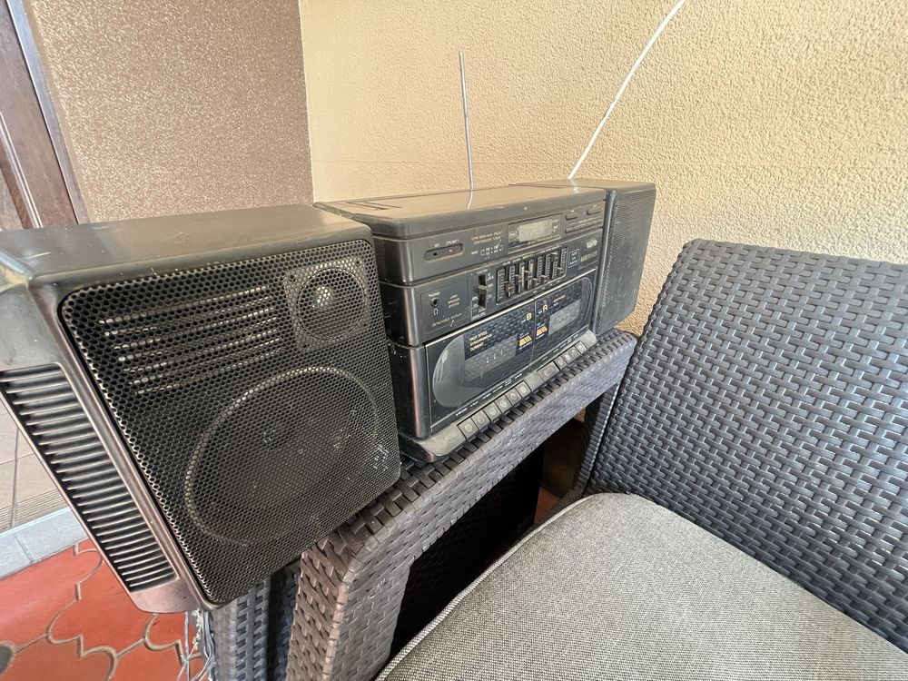 Radiomagnetofon Sanyo