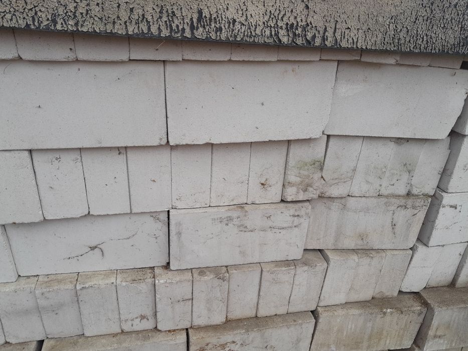Цегла біла, кирпич