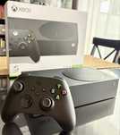 Xbox series S 1 TB czarny / praktycznie nieużywany / na gwarancji