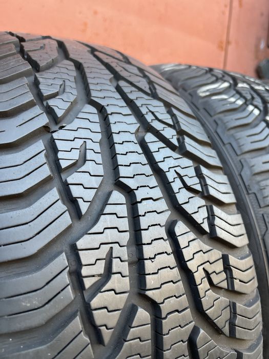 215/50 r17 Шини Uniroyal (стан нових)