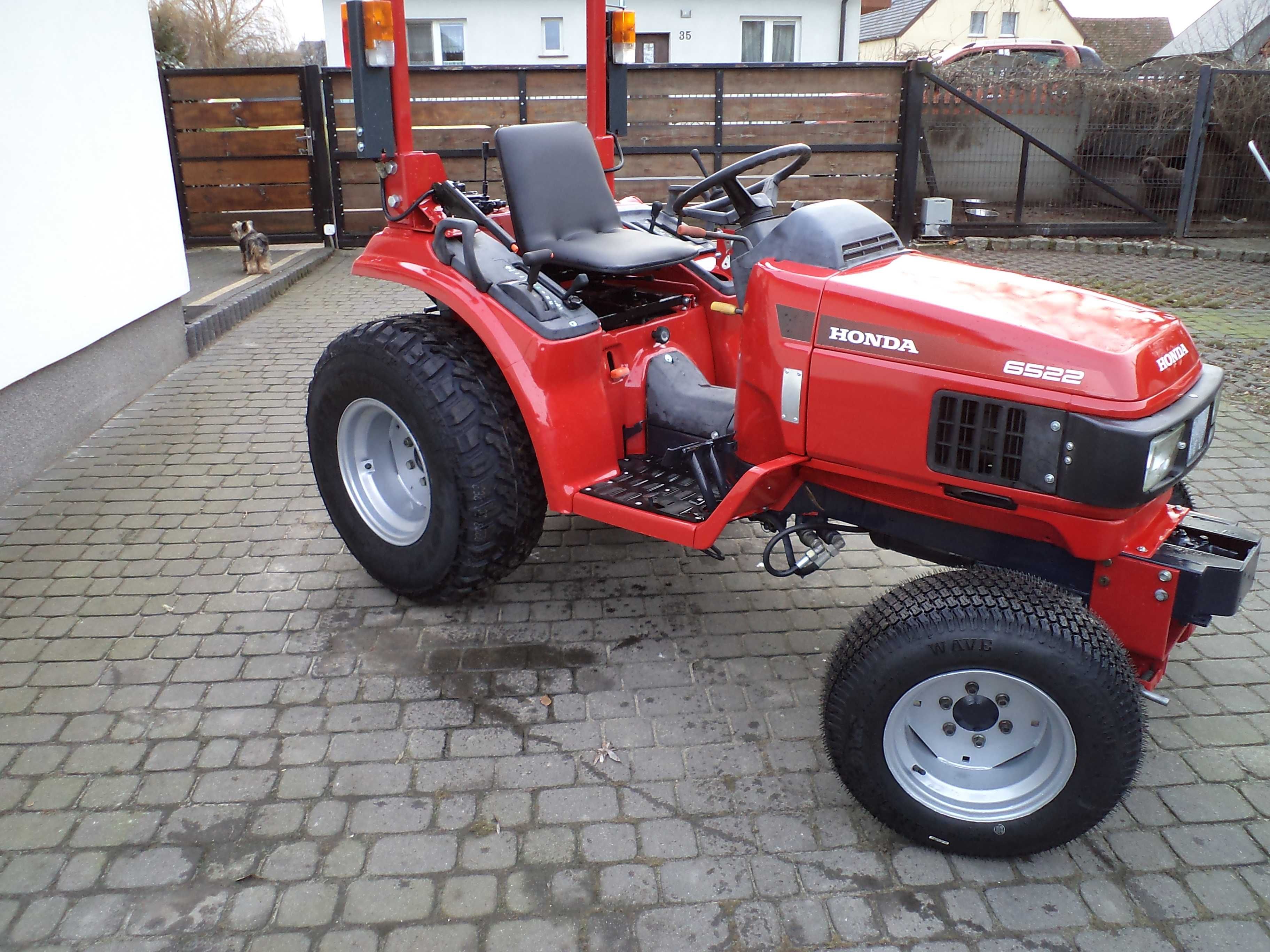 Traktorek ogrodniczy Honda 6522 4x4 wspomaganie