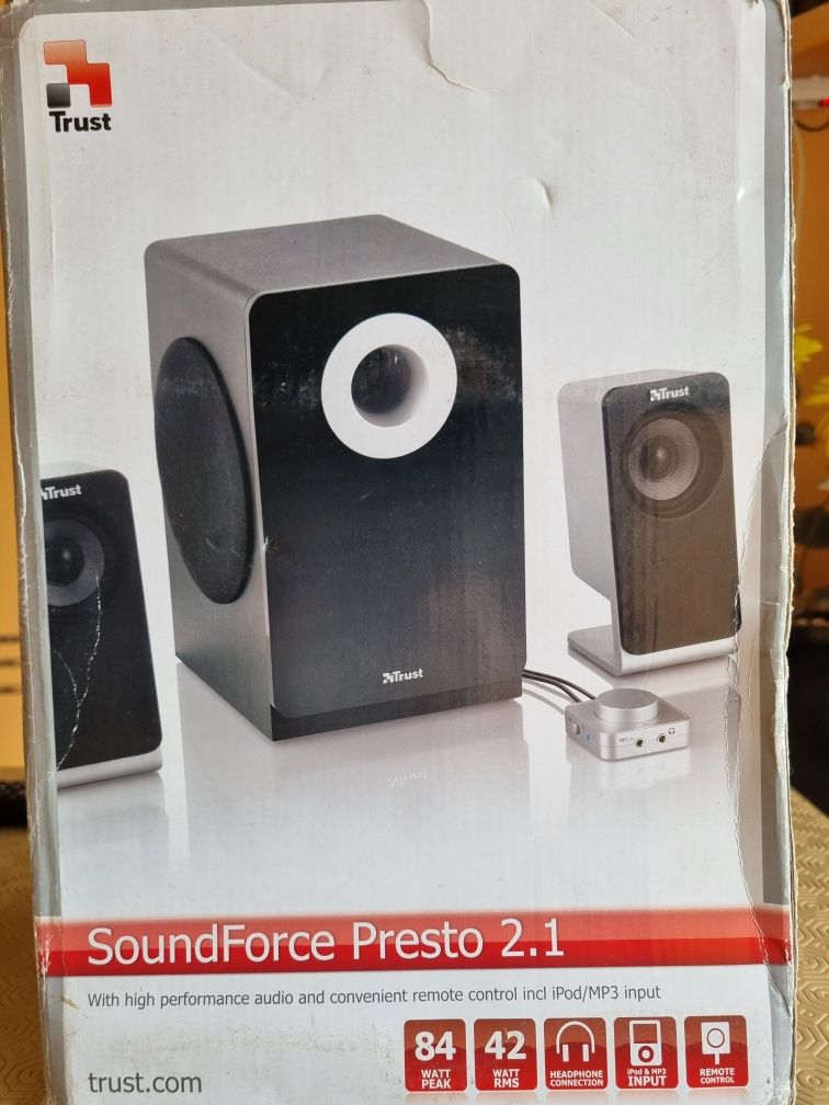 Conjunto de colunas 2.1 com subwoofer