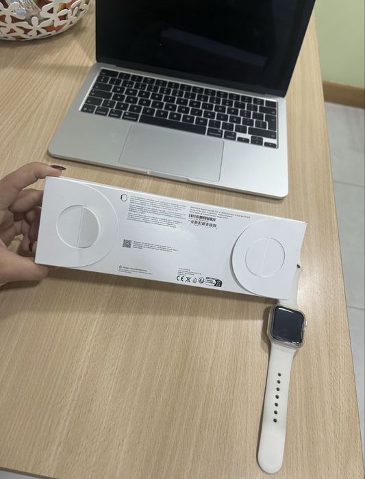 Apple Watch SE 40 mm – Como Novo (6 meses de uso), Garantia Até 2027