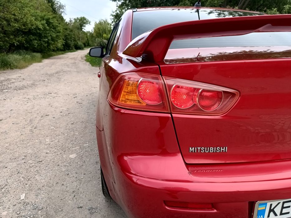 Mitsubishi lancer 10 2.0