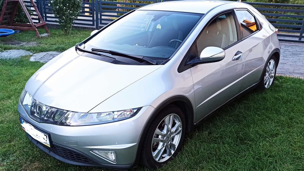 Honda Civic  5D 1.8 Sport