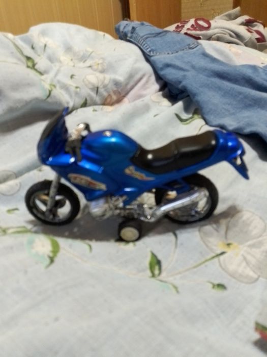 детская игрушка мотоцикл разных цветов