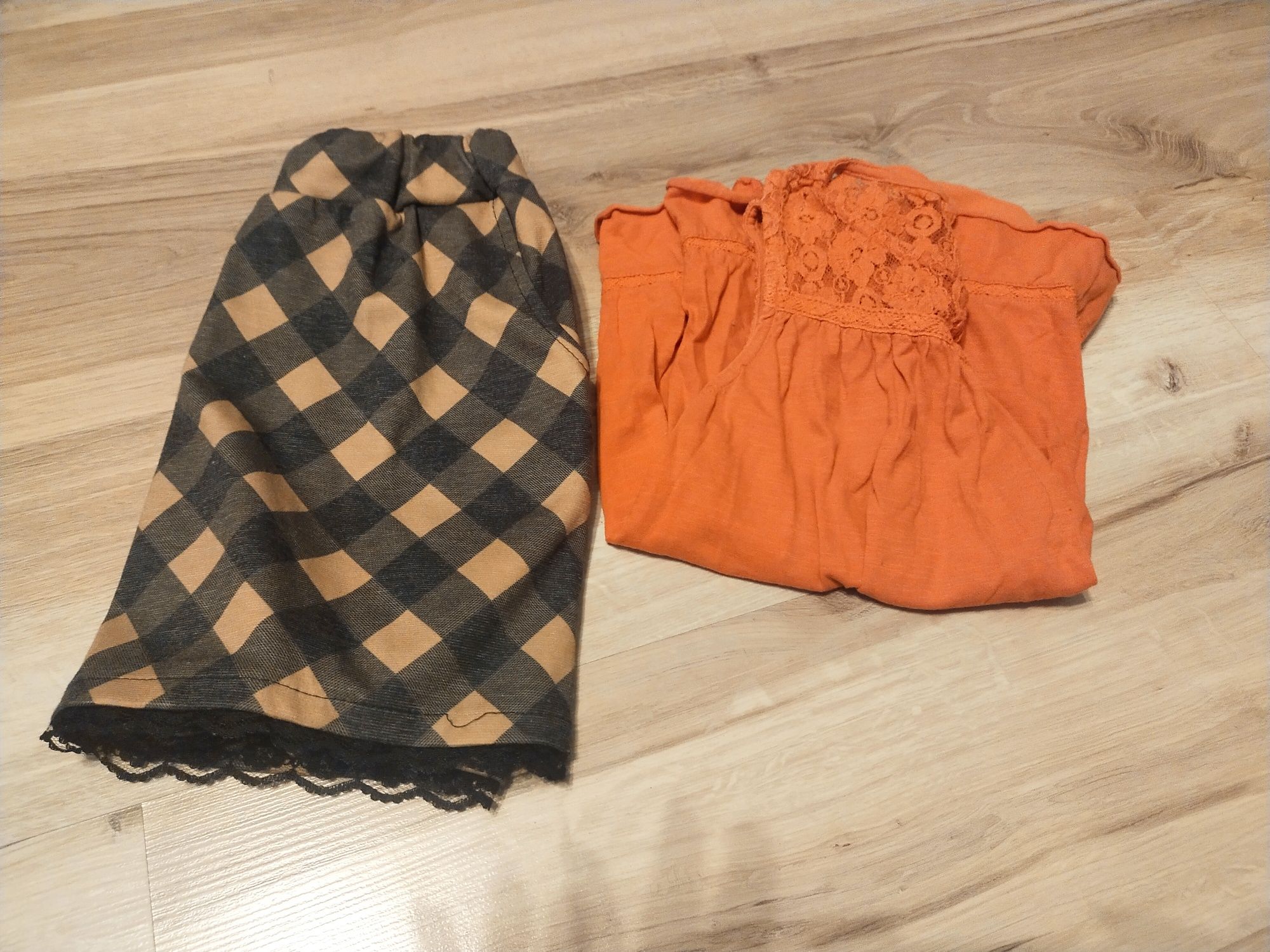 Zestaw ubranek dla dziewczynki, romlzmiar 140, bluzy, spodnie, swetry