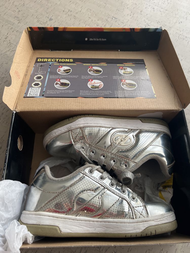 Heelys кроссовки на колесиках 34р