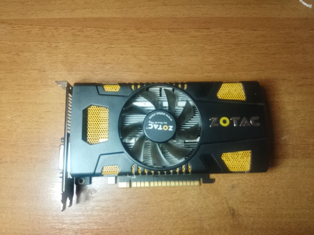 Zotag GTX 550 ti 1 Gb