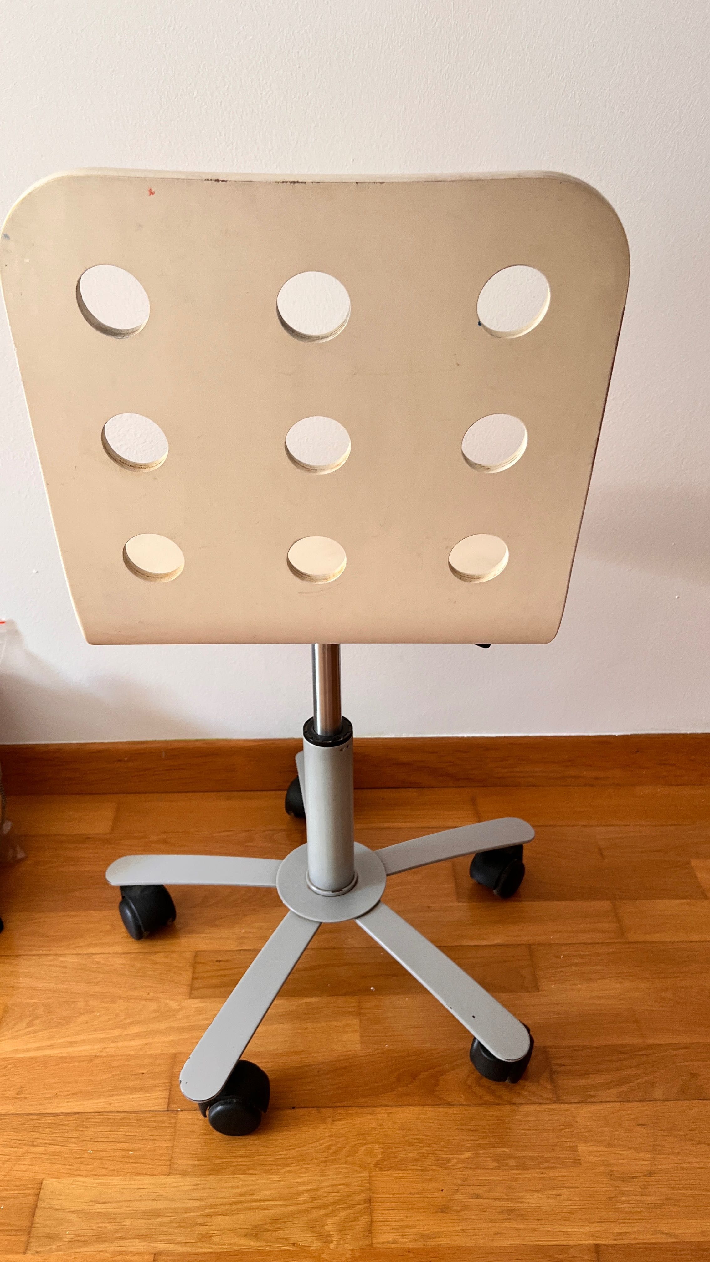 Cadeira JULES Ikea
