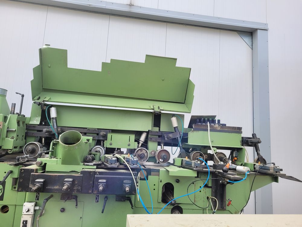 Strugarka czterostronna Weinig H 17 BL z mechanizacją
