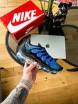 Чоловічі кросівки Nike Air Vapormax Plus Retro синій з чорним 0546 ТОП