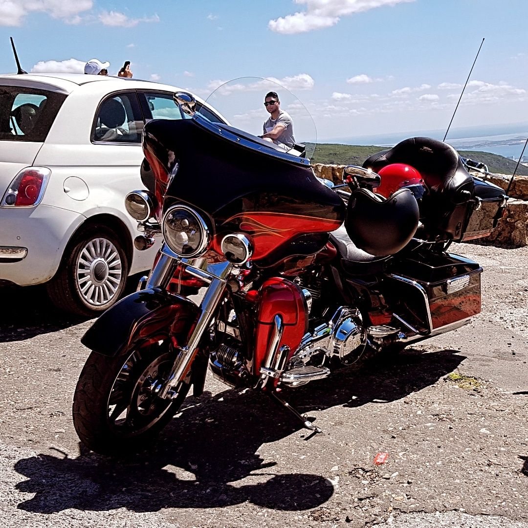 Harley-Davidson FLHTCUSE6 CVO Ultra Classic Electra Glide 2011