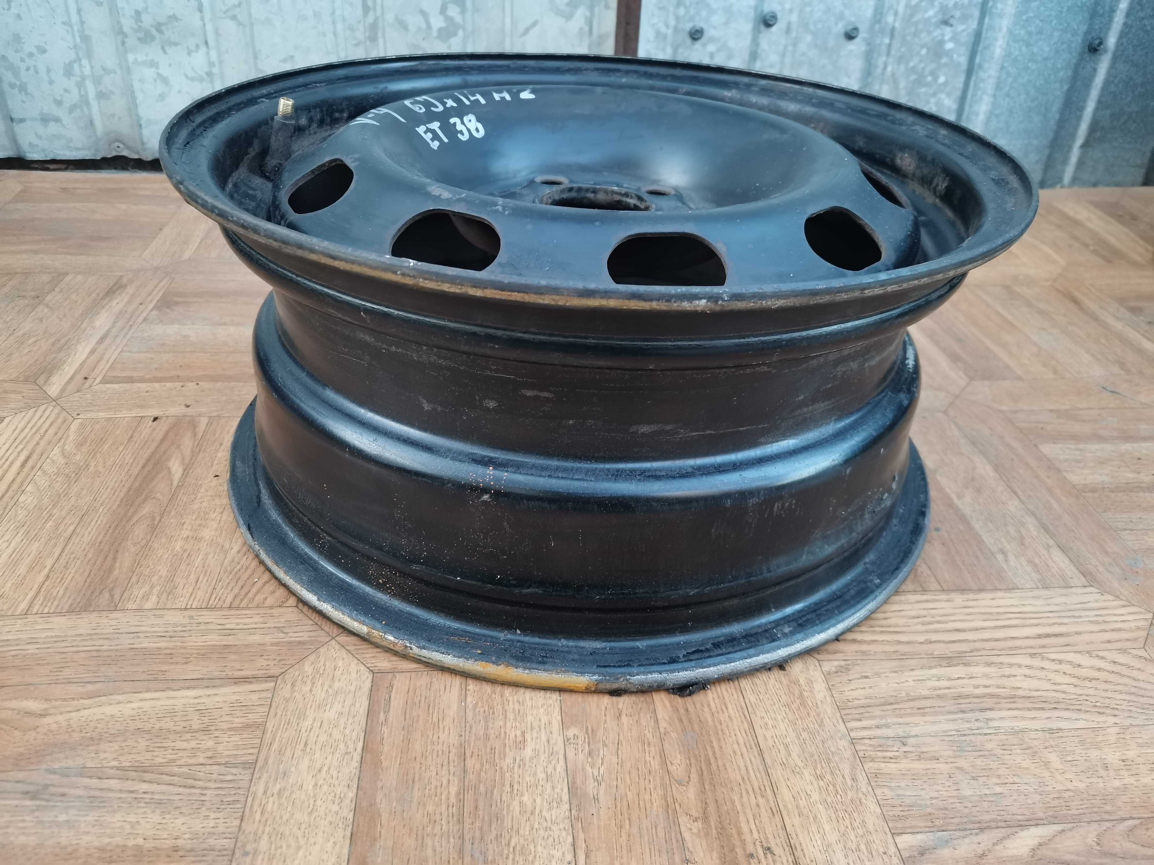 Volkswagen Felga stalowa 14'' ET38 6Jx14H2