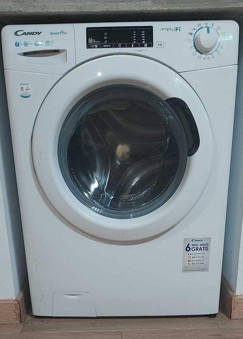 Máquina  de lavar roupa