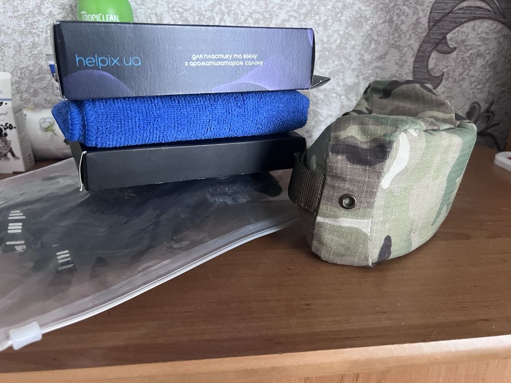Мото рукавиці L розміру, кросові окуляри, підшлемник