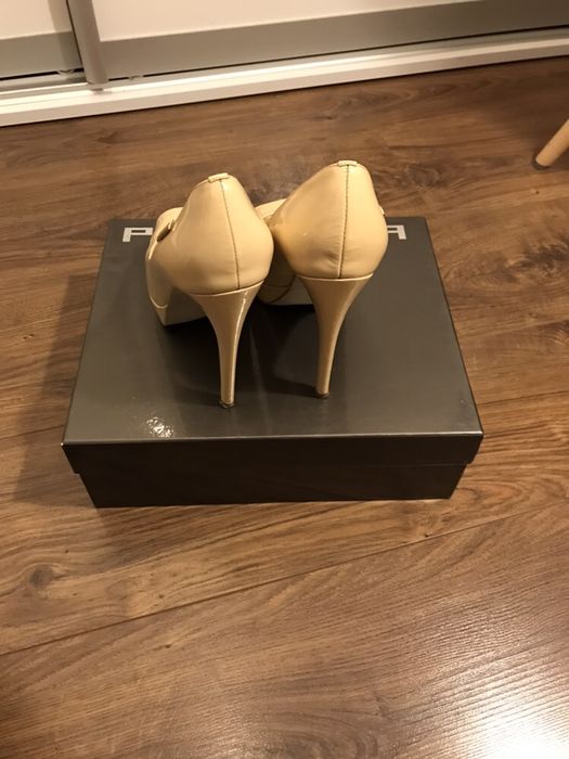 Szpilki kremowe prima moda
