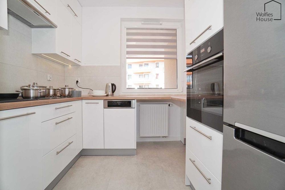 Quattro Business Park | 2 POK. + kuchnia | ENG