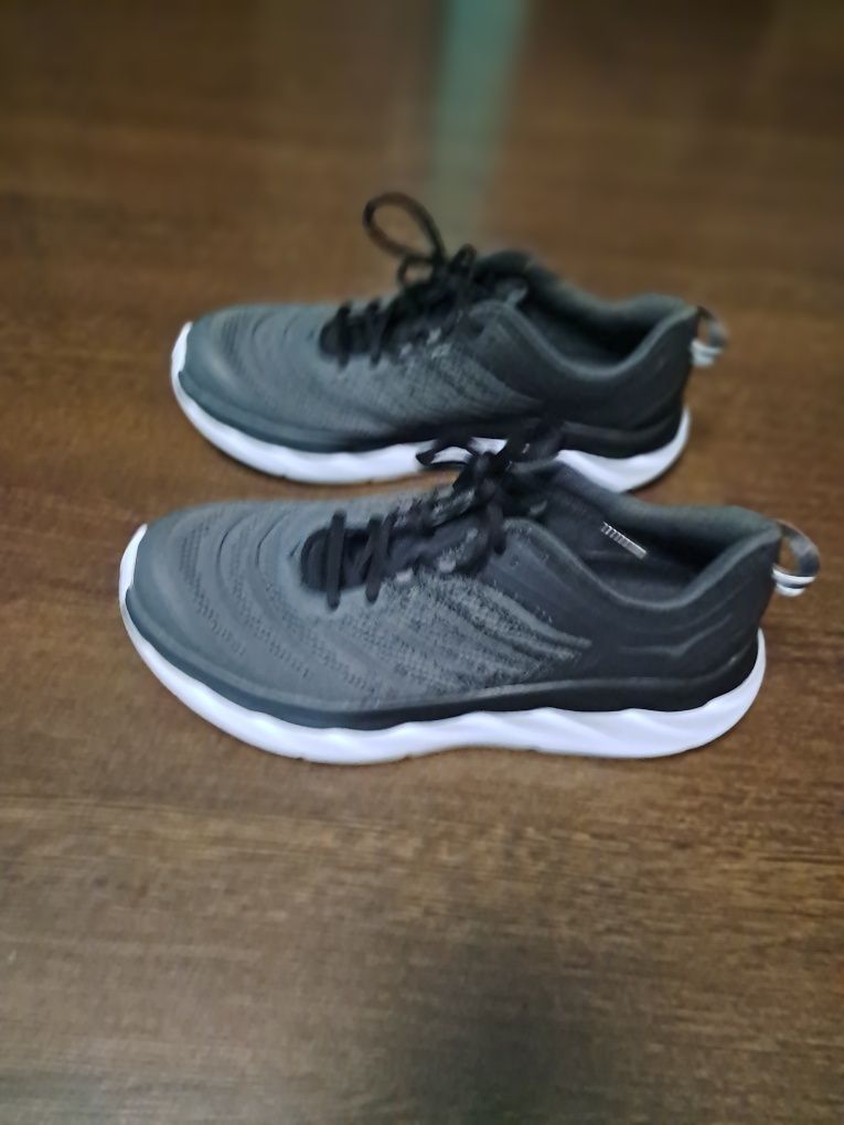 Кросівки Hoka  w. Akasa  wide. Р 42 2/3 27 см