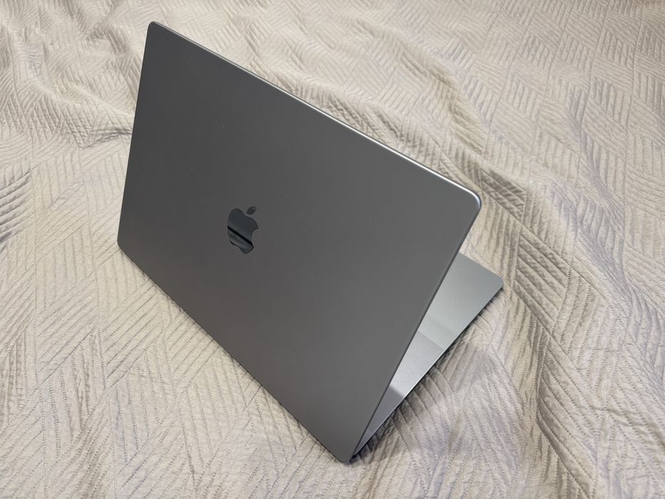 Macbook Pro M1 Pro 16 A2485 M1 Pro/16/1TB