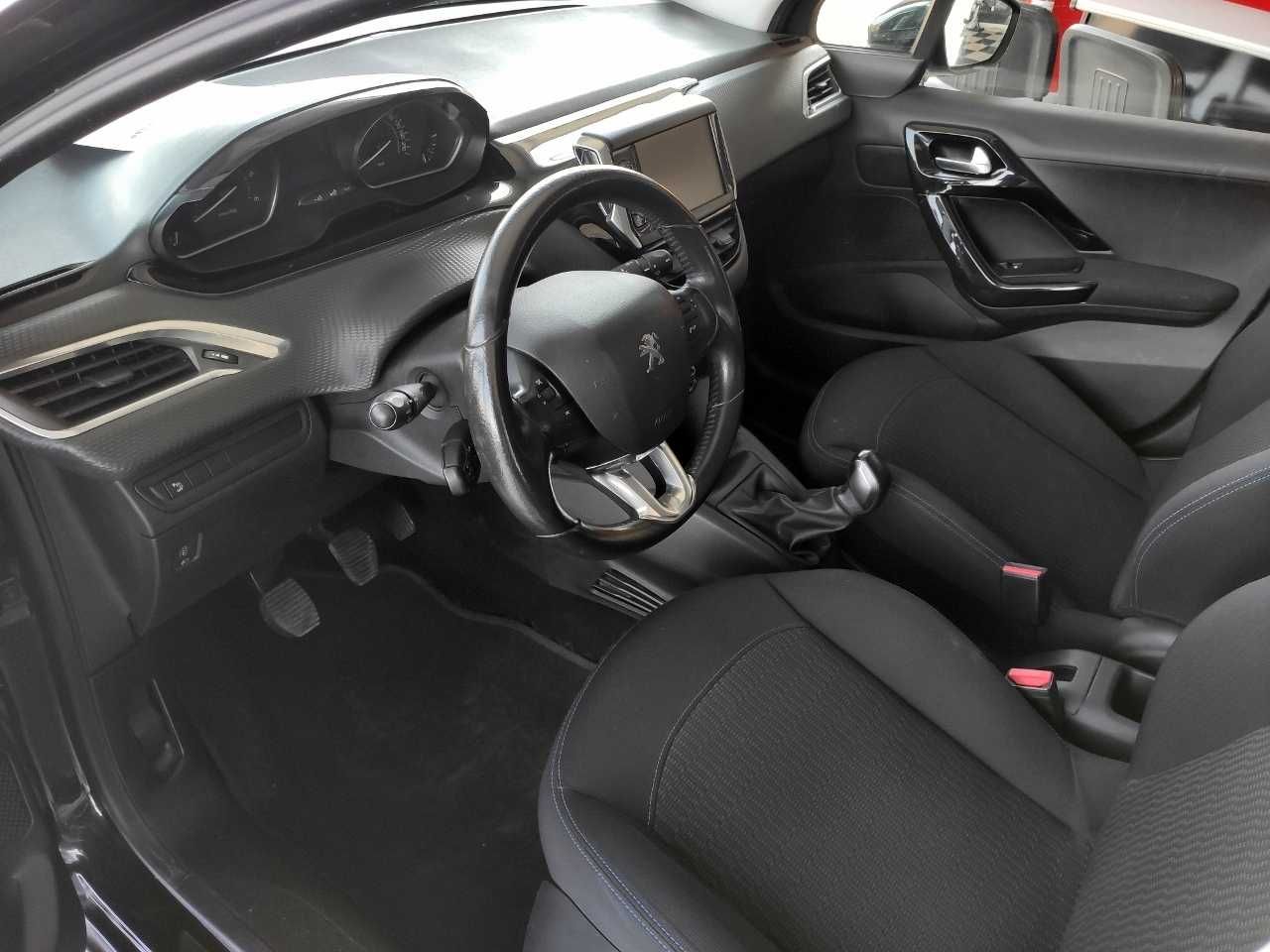 Peugeot 208 1.6HDI Style