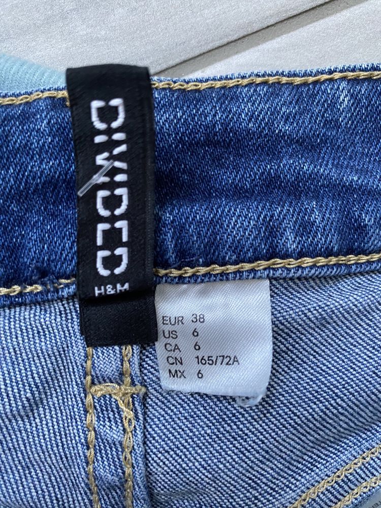 Sprzedam spodenki jeansowe krótkie