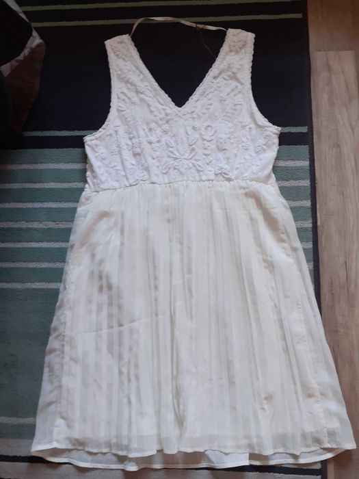 Sukienka VILLA roz.xl nowa