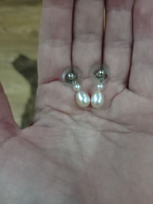 Нежные сережки под жемчуг